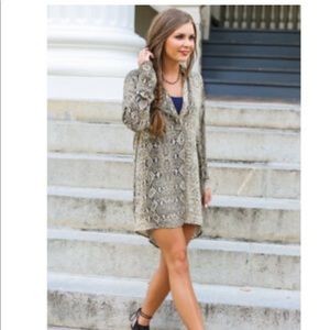 ISO Brand name or anyone selling this dress :)